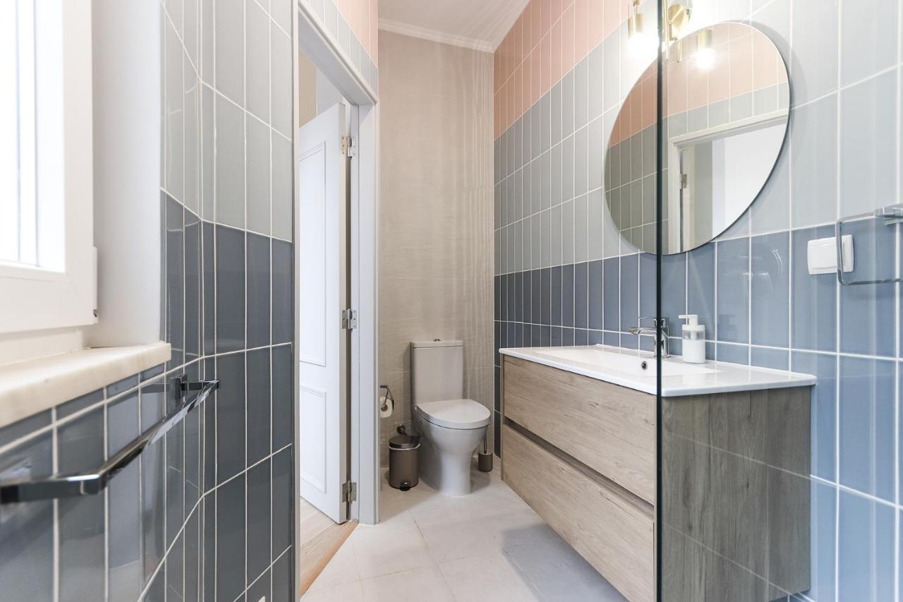 Vita Portucale ! Lisbon Design Apartment With Terrace Exterior photo